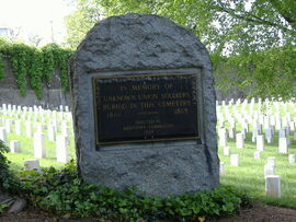 Union Monument in Louisville.jpg