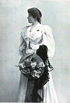 Mrs Leslie Carter
