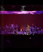 RihannaAntiTourProgram11