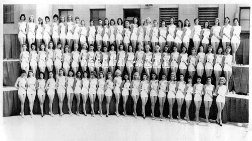 Candidatas a Miss Universe 1957 y Miss USA 1957.