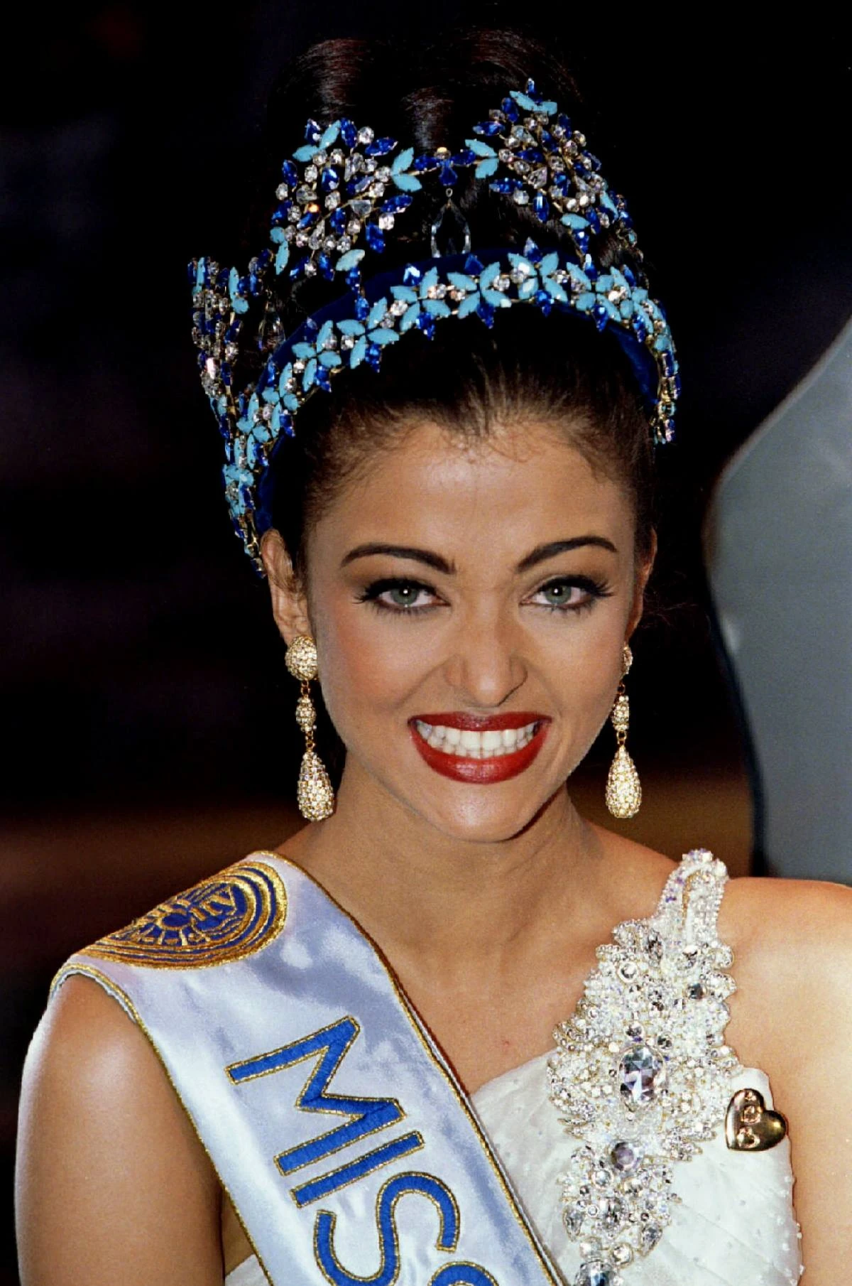 Miss Mundo 1994 | Wikia Concursos de Belleza | Fandom, image size:1200x1810