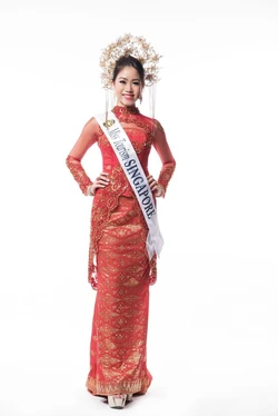 Miss Turismo Singapur, Diana Yow