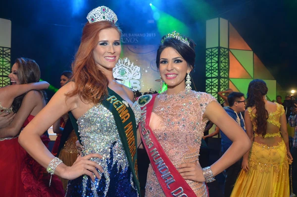Manou Volkmer Reina Mundial del Banano 2013 junto a Donají López Virreina.