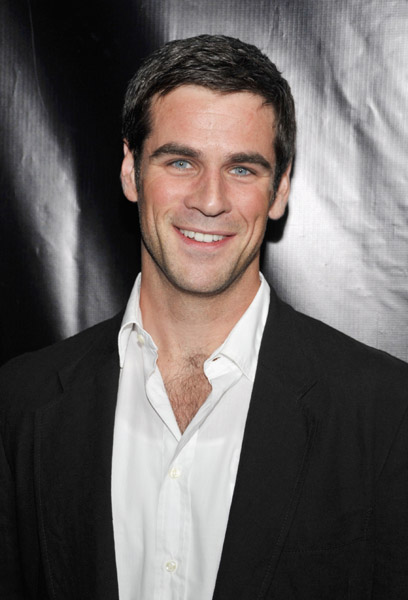 Eddie Cahill - Wikipedia