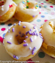 Vanilla-bean-mini-doughnuts-4