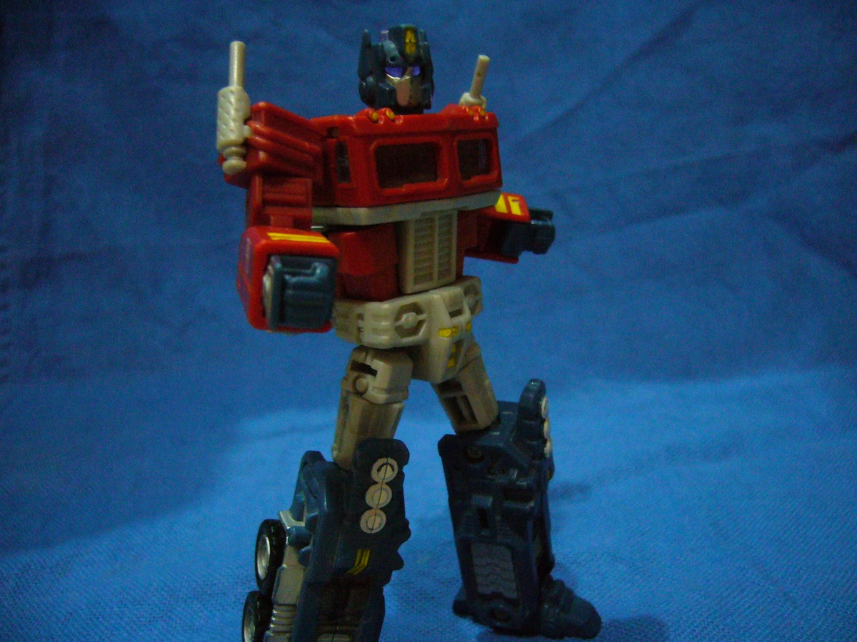 Transformers Universe Optimus Prime Cool transformer toys Wiki Fandom