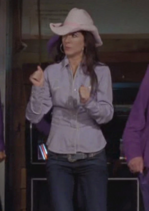 Lacey Burrows Season 5/Gallery Corner Gas Wiki Fandom