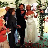 Gail marries Richard