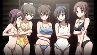Yui and others in swimsuit
