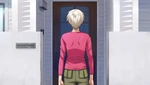 Yoshiki standing before Ayumi's house