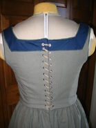The back of a spiral-laced kirtle.