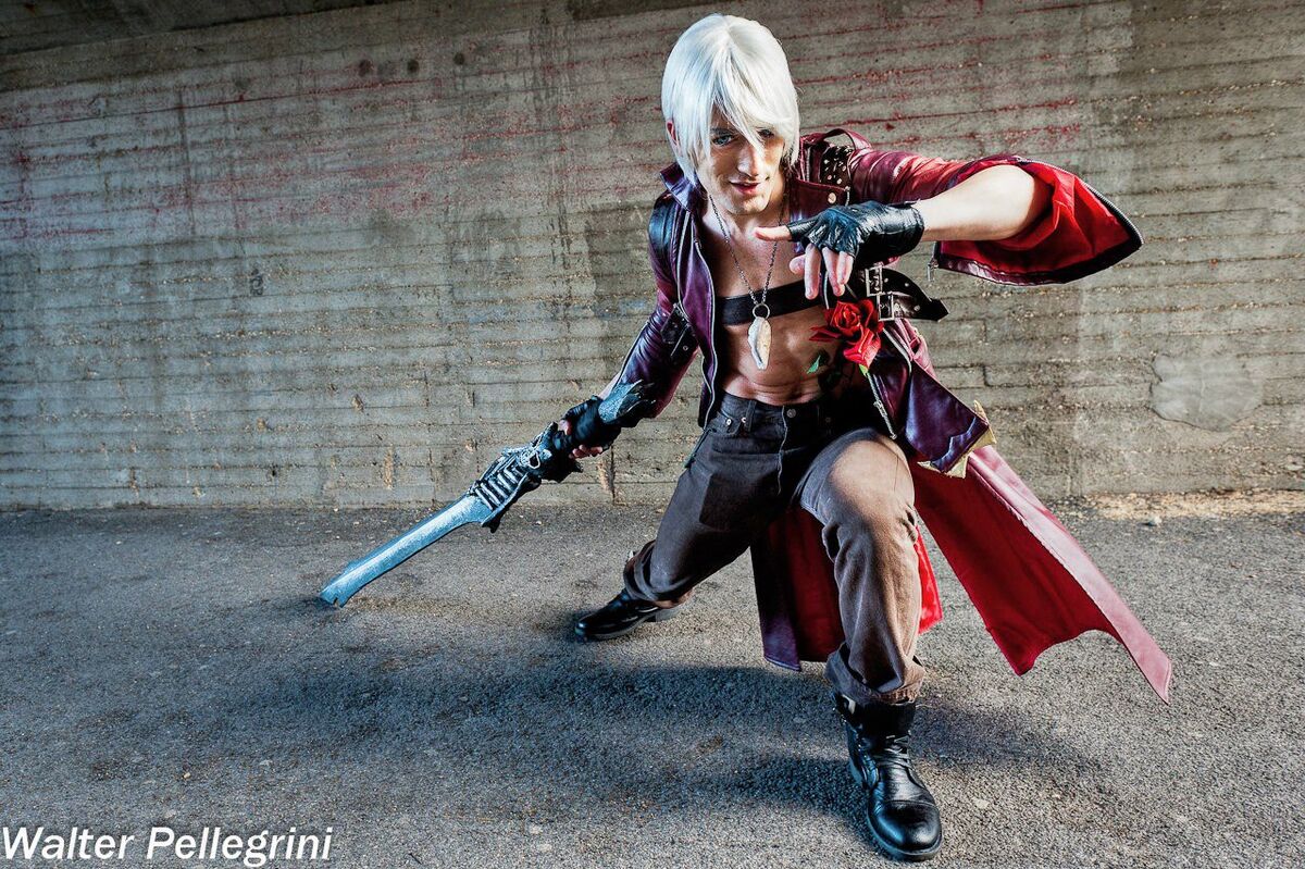 Dante - Devil May Cry cosplay, Cosplayer, model, and Twitch…