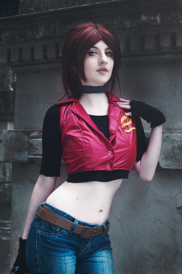 Daisy Cosplay - Chris, promise me, please promise that you won't leave me  alone again. First (and also my favorite) picture of me as Claire Redfield  from RE Code Veronica! I did