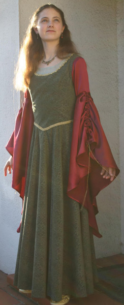 Medieval Princess | Costume Wiki | Fandom