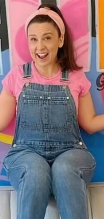 Ms. Rachel | Costumed Characters Wiki | Fandom