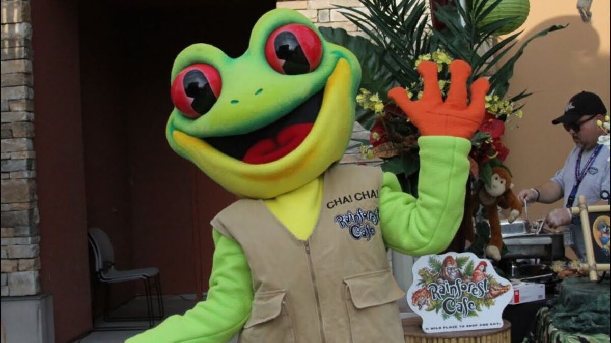 Rainforest Cafe, Purple Character