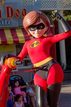 Elastigirl Costumed Characters Wiki Fandom