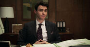 Harry-Lloyd-as-Peter-Quayle-on-Counterpart-Season-1-Episode-1-The-Crossing