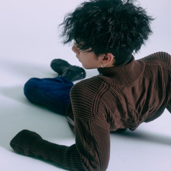 K-POP・アジア kaz The K-pop inspired band that challenged gender norms in
