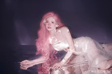 Liu Yanan Deng Shenmene promotional image (2).png (3.56 MB) "等什么呢" (2)