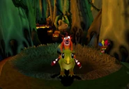 Crash chevauchant Bébé T dans Crash Bandicoot 3 : Warped sur PS1