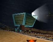 Kaivosvaunu pelissä Crash Team Racing.