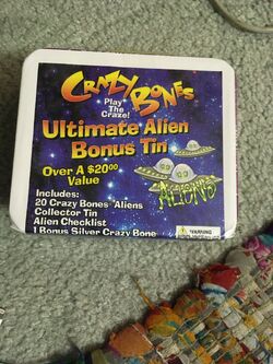 CRAZY BONES Aliens Glow Eyes Figure Mixed Lot X15 Great Condition