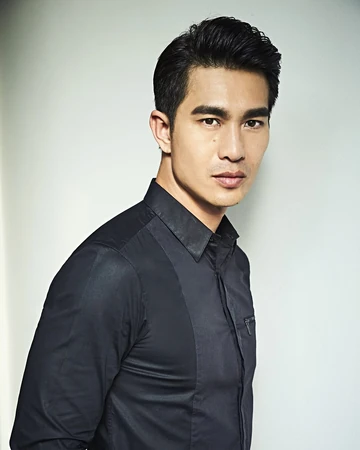 Crazy Rich Asians Gemma Chan Was On A Legal Track Now She S A Movie Star Los Angeles Times