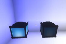 Creativerse R33 Blue Lamp on off 002.jpg