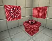 Creativerse gift box red 2019-04-23 17-21-10-1654