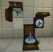Creativerse holiday music box 2017-12-21 16-18-35-95.jpg