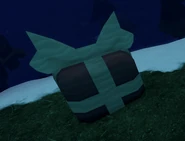 Final Red Giftbox in-game model, without the glow, at night