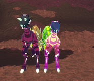 Old custom Gigantism male (left) and normal female (right) Cantapodi