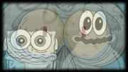 Bob y Patricio con caras extrañas abucheando a Calamardo