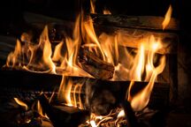 Fire-3792951 1280.jpg
