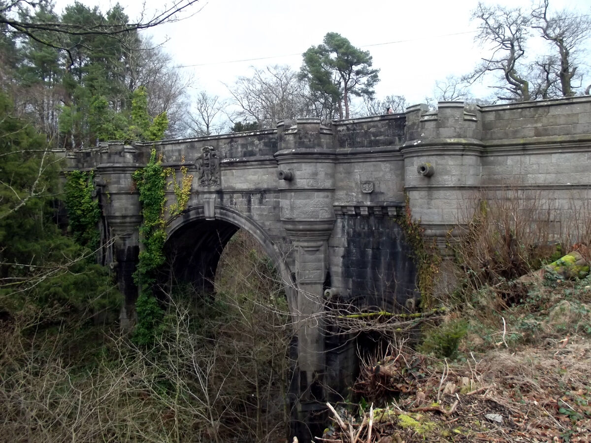 Overtoun-bridge-b4.jpg