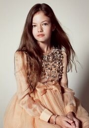 Mackenzie Foy profile