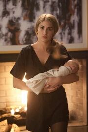 Rosalie holding Renesmee