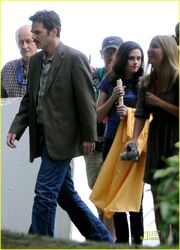 Kristen-stewart-forks-high-graduation-01