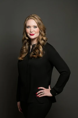 Sarah-j-maas-photo