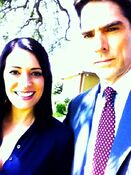 "@CriminalMusings RT @Gibsonthomas care to tweet a photo of whomever/whatever is to your immediate right?" Thomas Gibson Twitter August 10, 2011