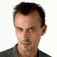 Robert Knepper