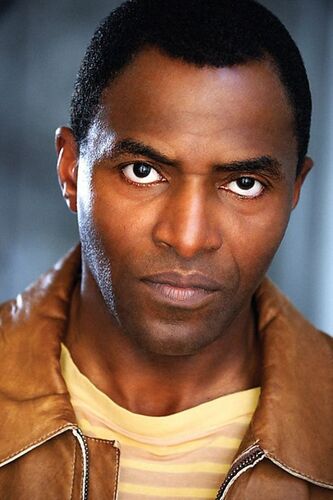 Carl Lumbly