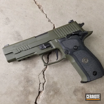 A green P226.