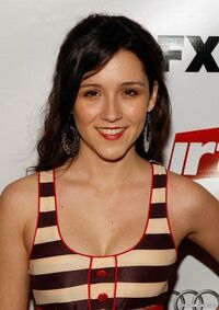 Shannon Woodward