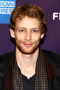 Johnny Lewis