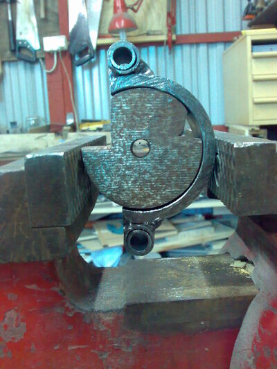 Making the nut-05.jpg