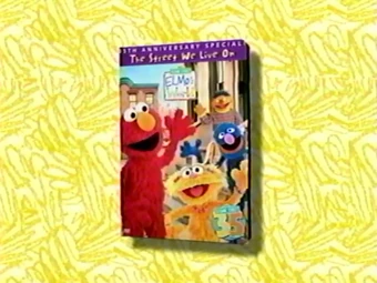 その他 Elmo's World: The Street We Live on [VHS] cm3dmju Sesame Street Elmos World The Streets We Live On(VHS 2004