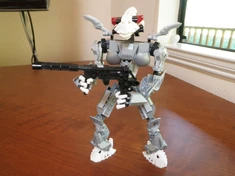 Optimidus with Shotgun in hand