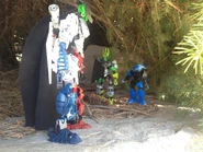 Presenting Vandir, healed after his injury during a battle at Aqueduct, to Keelo